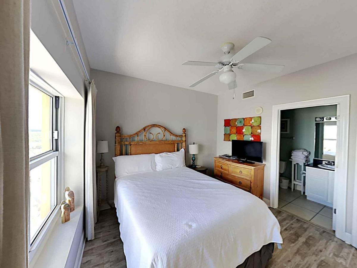 Apartment Calypso & Towers #1809w *